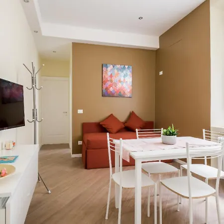 Апартаменты Versace's House - Abbadia Four And Болонья